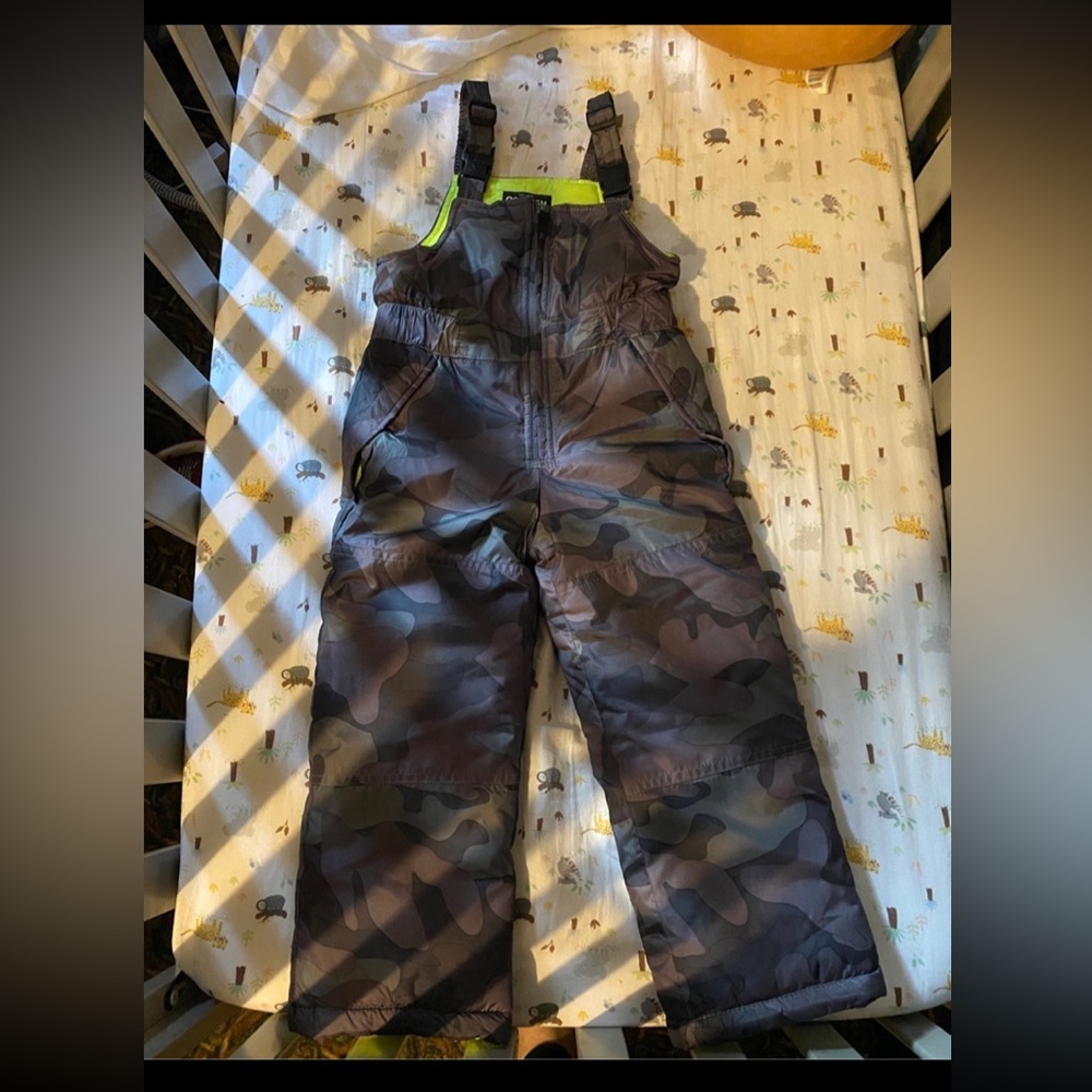 Vintage Osh Kosh B’gosh camo winter pants